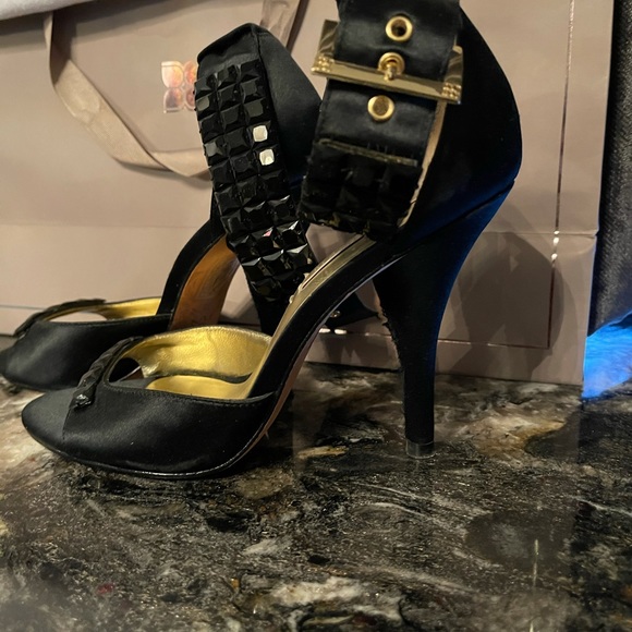 Black Silk and stone high heel shoes - Picture 5 of 7